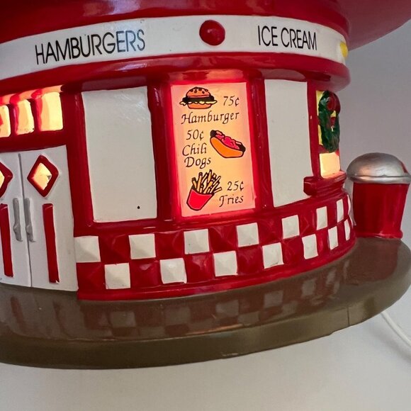 Department 56 Dinah’s Drive-in 5447-0 - Picture 13 of 13